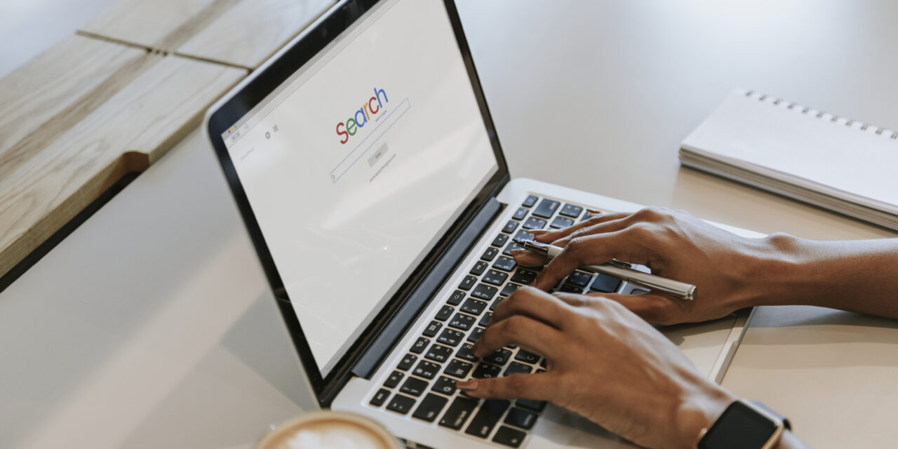 Lo que nadie te dice: cómo funciona el algoritmo de Google, TikTok y LinkedIn y por qué tu reputación está en juego